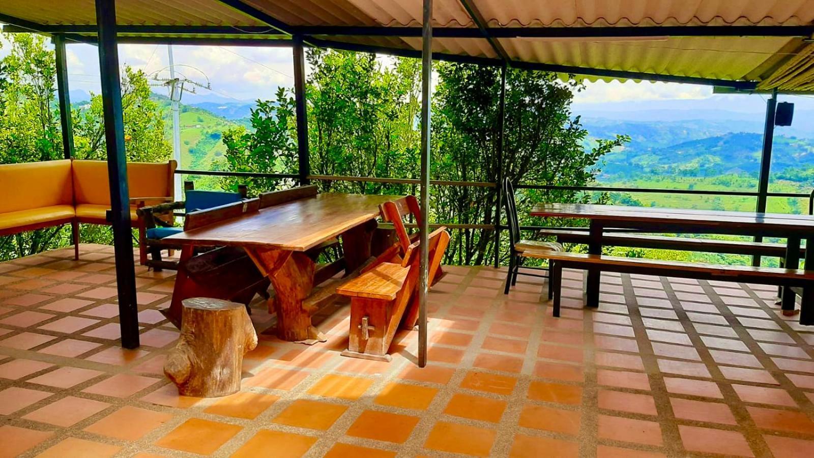 Mountain View Hostel San Peregrino المظهر الخارجي الصورة